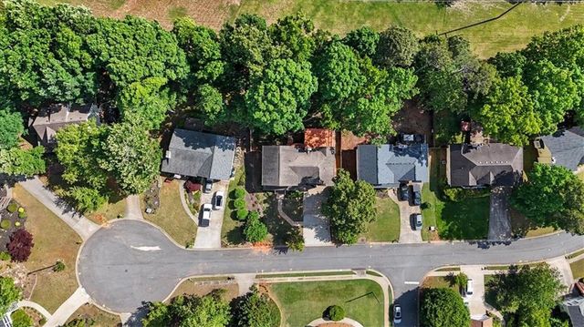 956 Taylors Farm Court, Canton, GA 30115