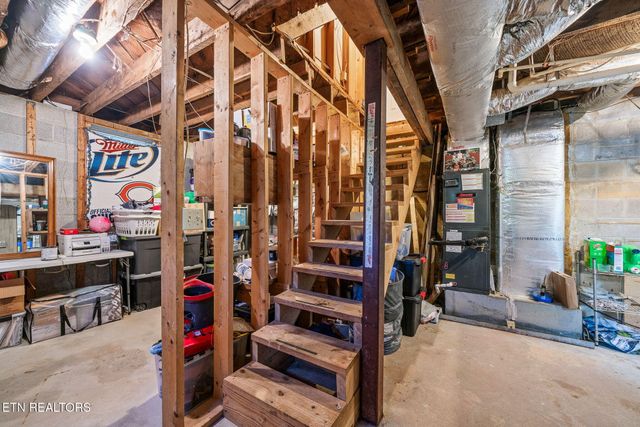 279 Siever Rd, Crossville, TN 38572