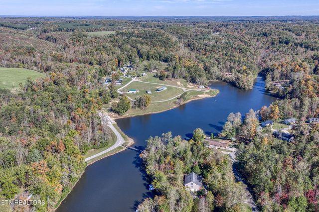 279 Siever Rd, Crossville, TN 38572