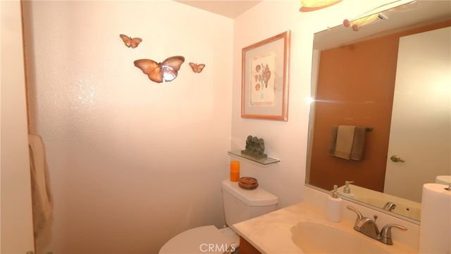 110 Marina Dr N, Lakeport, CA 95453