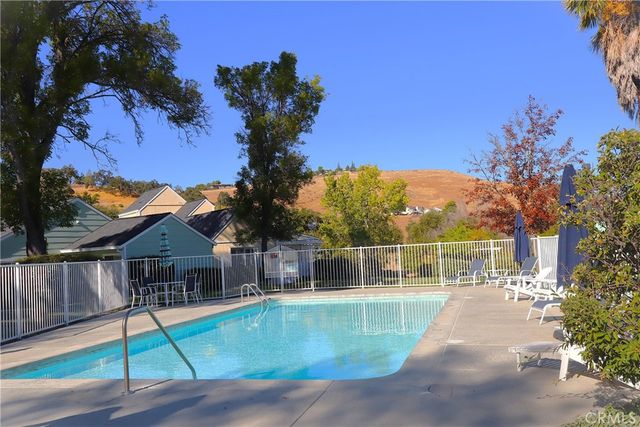 110 Marina Dr N, Lakeport, CA 95453