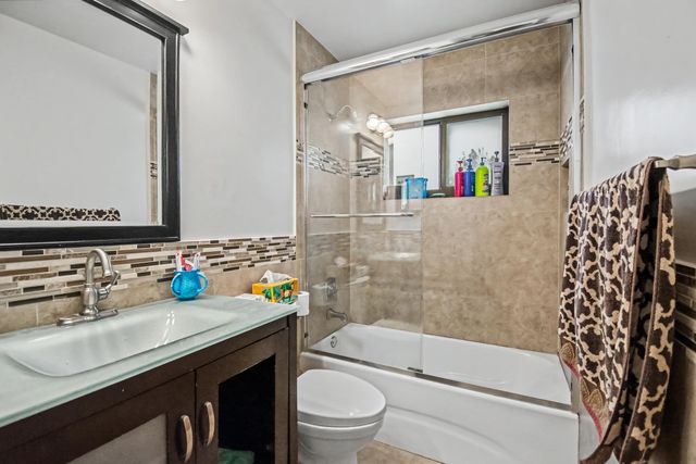 22051 Montoya Drive, Boca Raton, FL 33433