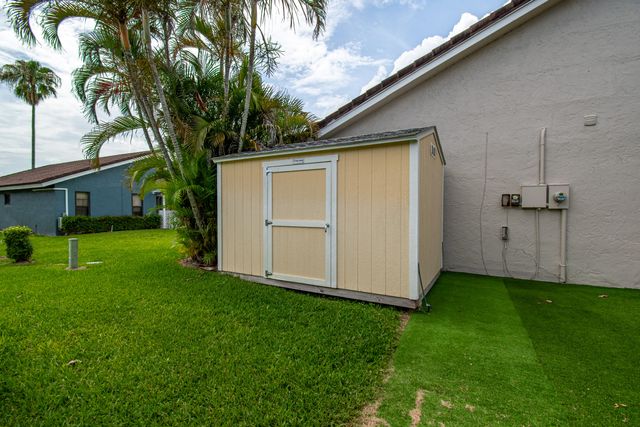 22051 Montoya Drive, Boca Raton, FL 33433