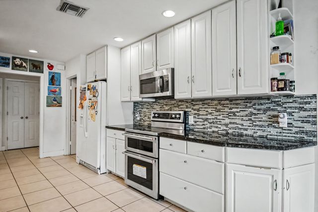 22051 Montoya Drive, Boca Raton, FL 33433