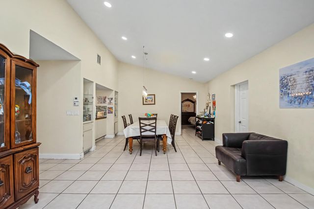 22051 Montoya Drive, Boca Raton, FL 33433