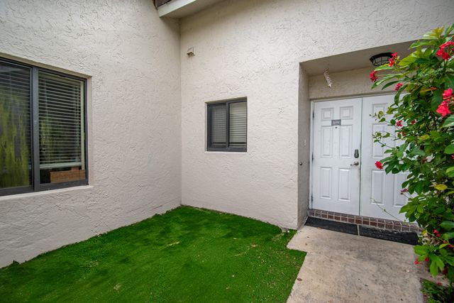 22051 Montoya Drive, Boca Raton, FL 33433