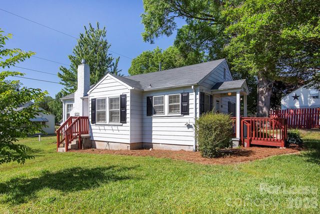 9531 Idlewild Road, Charlotte, NC 28227