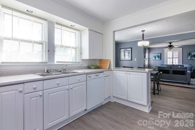 9531 Idlewild Road, Charlotte, NC 28227
