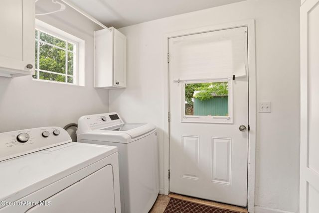 825 W Honeysuckle AVE, Hayden, ID 83835