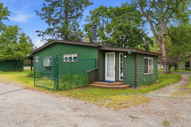 825 W Honeysuckle AVE, Hayden, ID 83835