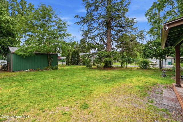 825 W Honeysuckle AVE, Hayden, ID 83835