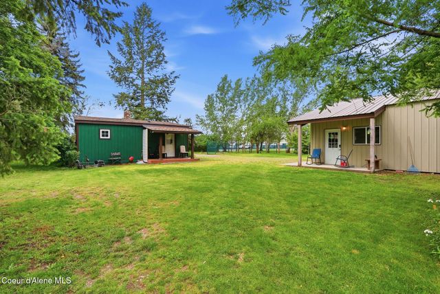 825 W Honeysuckle AVE, Hayden, ID 83835