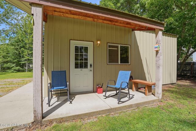 825 W Honeysuckle AVE, Hayden, ID 83835