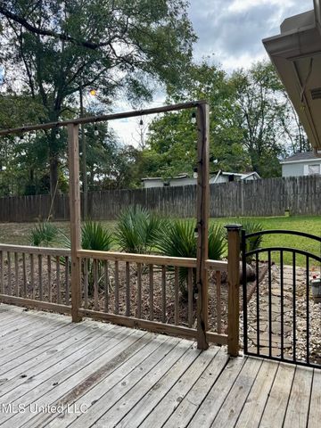 101 Sandstone Drive, Brandon, MS 39047