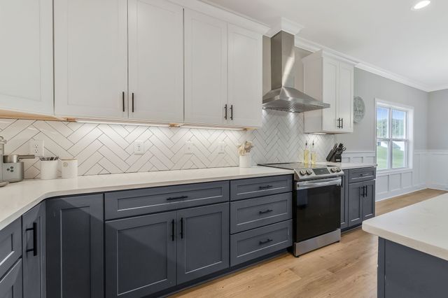 9 Oldfield Ln, Brush Creek, TN 38547