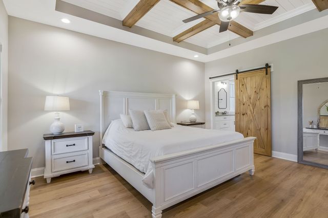 9 Oldfield Ln, Brush Creek, TN 38547