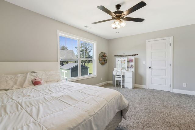 9 Oldfield Ln, Brush Creek, TN 38547