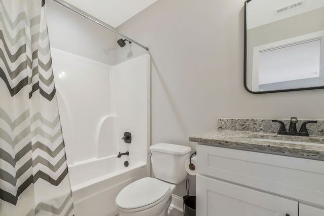 9 Oldfield Ln, Brush Creek, TN 38547