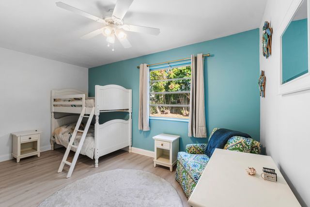 411 SW 1st Avenue, Boynton Beach, FL 33435