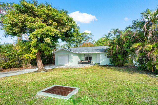 411 SW 1st Avenue, Boynton Beach, FL 33435