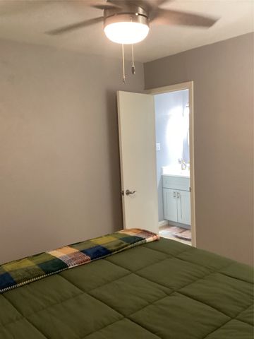 245 E Malone Avenue, Crowley, TX 76036