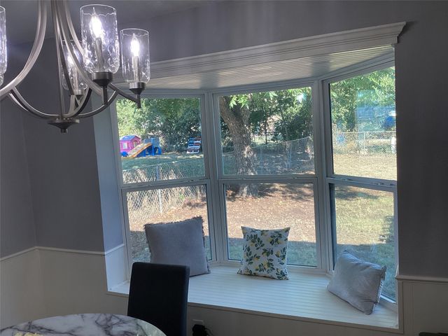 245 E Malone Avenue, Crowley, TX 76036