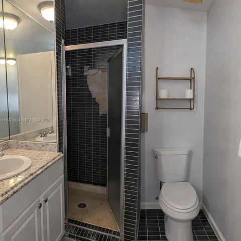 5716 NW 19th St 18, Lauderhill, FL 33313