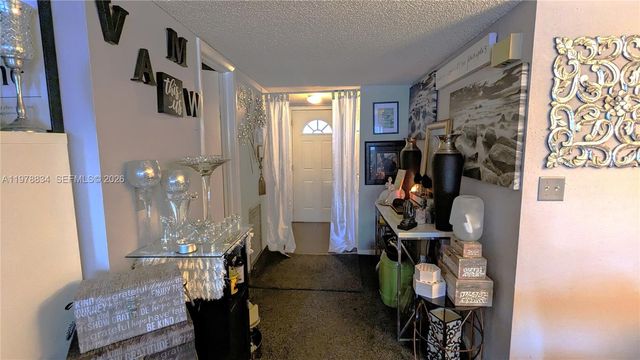 5716 NW 19th St 18, Lauderhill, FL 33313