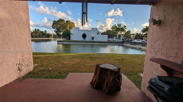 5716 NW 19th St 18, Lauderhill, FL 33313