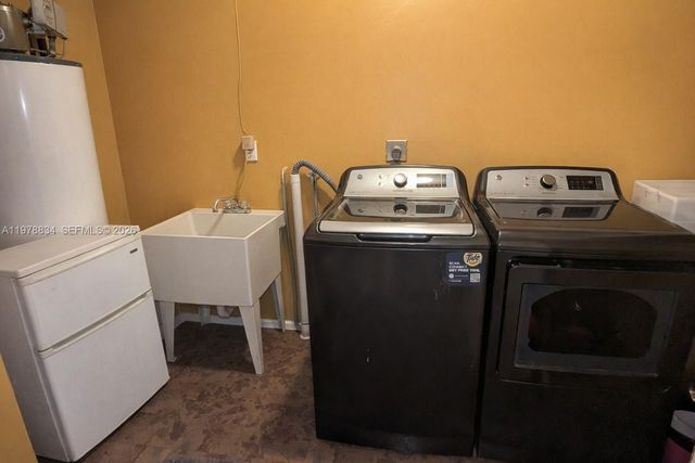 5716 NW 19th St 18, Lauderhill, FL 33313