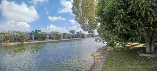 5716 NW 19th St 18, Lauderhill, FL 33313