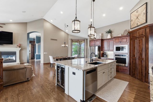 2661 N Bayside Ct, Wichita, KS 67205