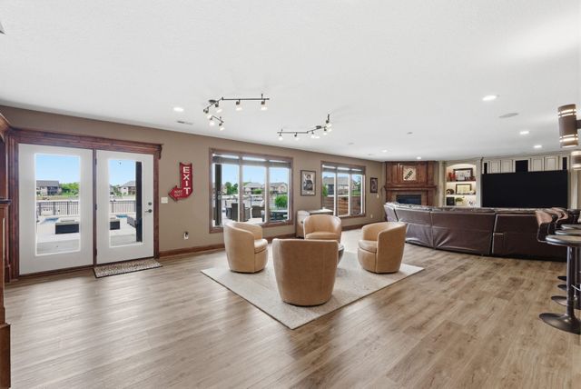 2661 N Bayside Ct, Wichita, KS 67205