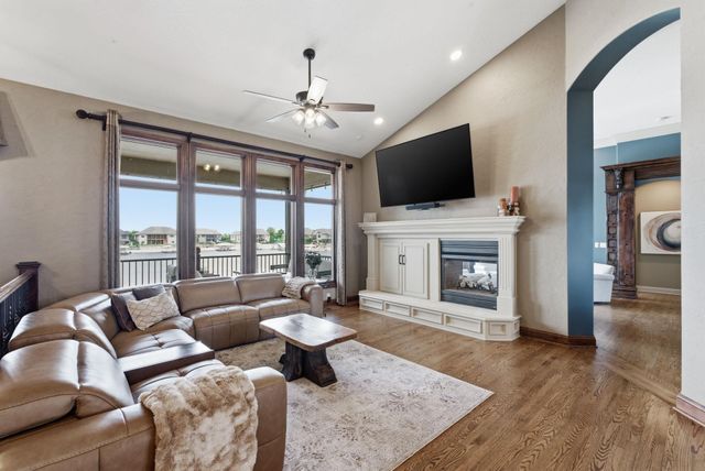 2661 N Bayside Ct, Wichita, KS 67205