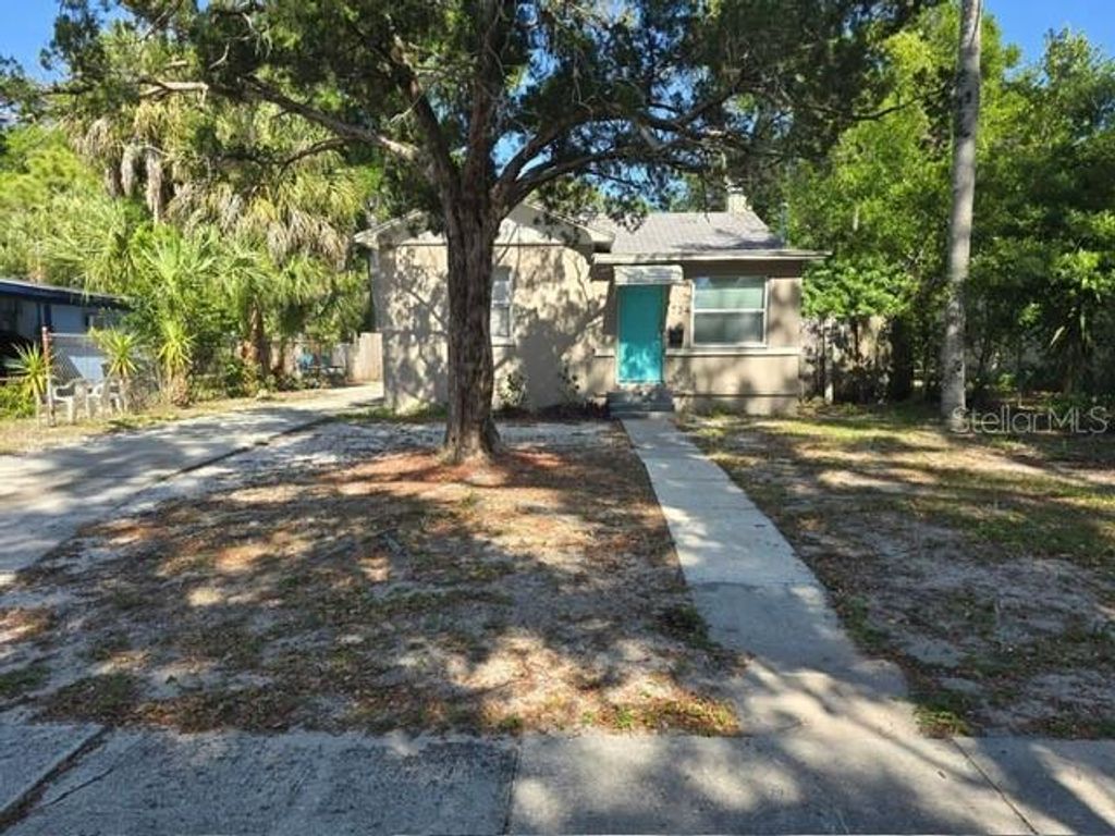 1734 39TH STREET S, St Petersburg, FL 33711