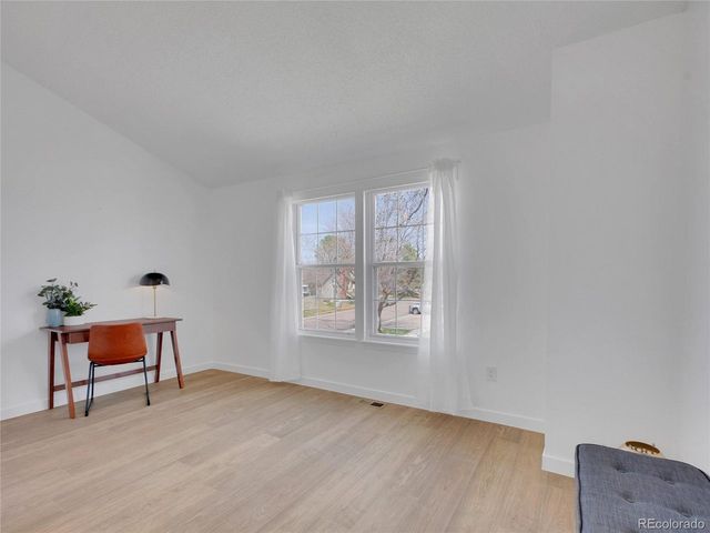 9658 W Chatfield Ave D, Littleton, CO 80128