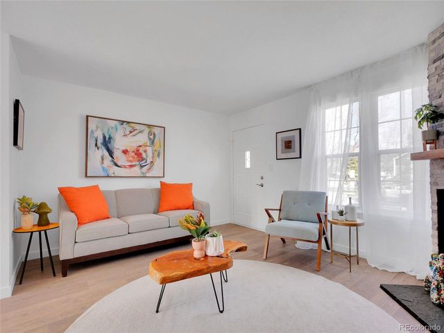 9658 W Chatfield Ave D, Littleton, CO 80128