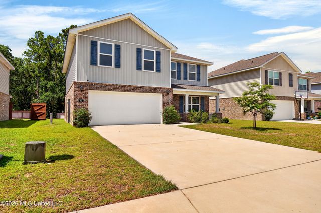 62 Saltmeadow Circle, Ocean Springs, MS 39564