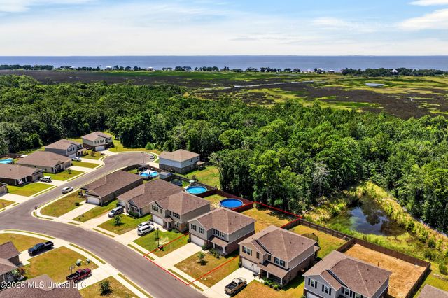 62 Saltmeadow Circle, Ocean Springs, MS 39564