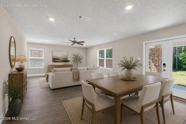 62 Saltmeadow Circle, Ocean Springs, MS 39564
