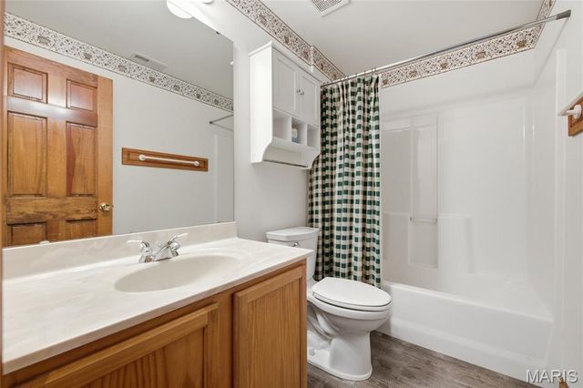 4 McKinley Pointe Court, St Charles, MO 63301