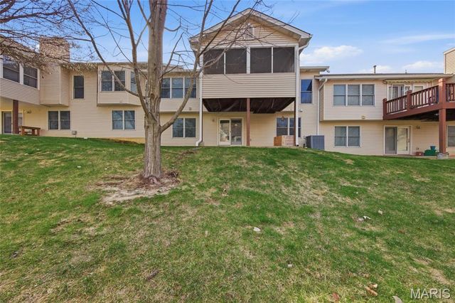 4 McKinley Pointe Court, St Charles, MO 63301