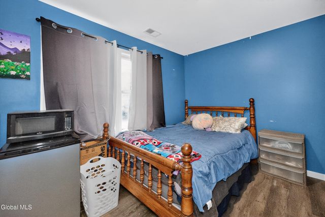 15 Castle Drive, Stillwater, NY 12170