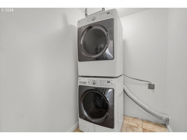 14632 Sw GRAYLING Ln, Beaverton, OR 97007