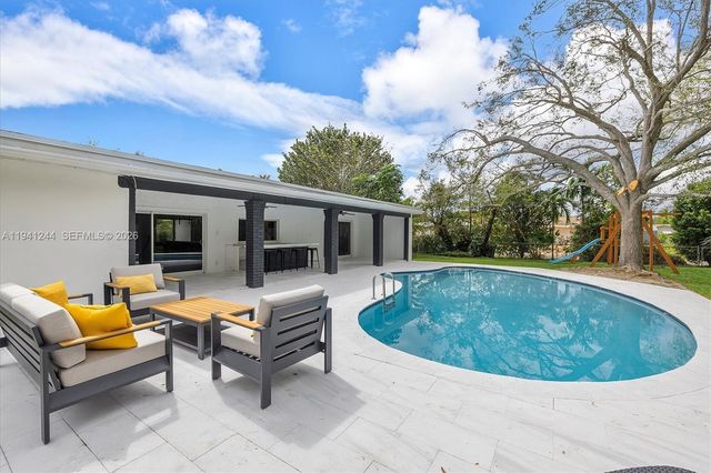 10361 SW 119th St, Miami, FL 33176