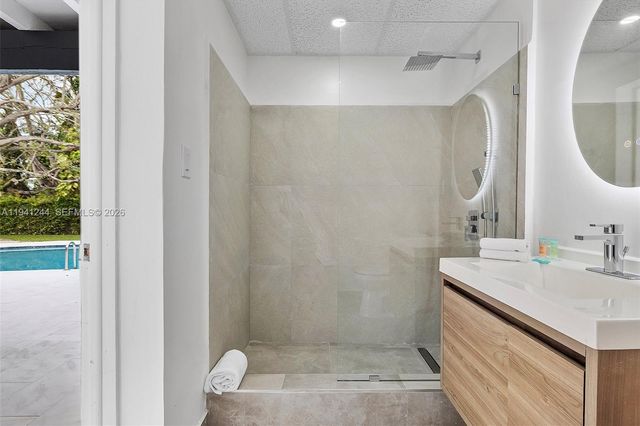 10361 SW 119th St, Miami, FL 33176