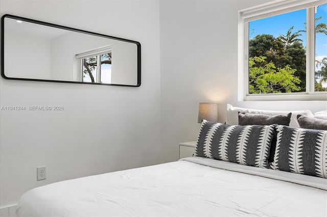 10361 SW 119th St, Miami, FL 33176