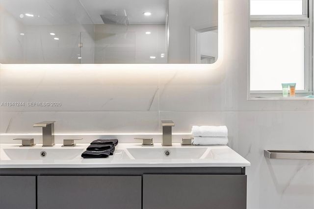 10361 SW 119th St, Miami, FL 33176