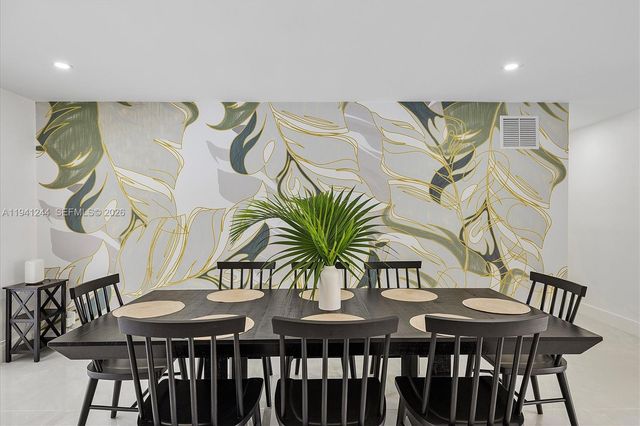 10361 SW 119th St, Miami, FL 33176