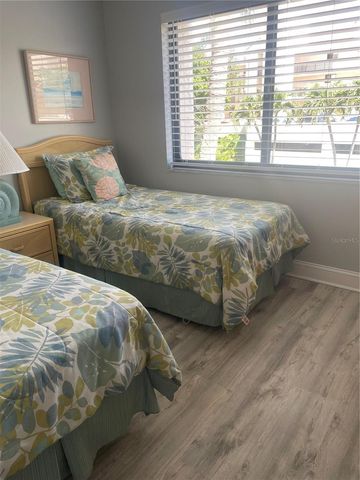 5724 LA PUERTA DEL SOL BOULEVARD 248, St Petersburg, FL 33715